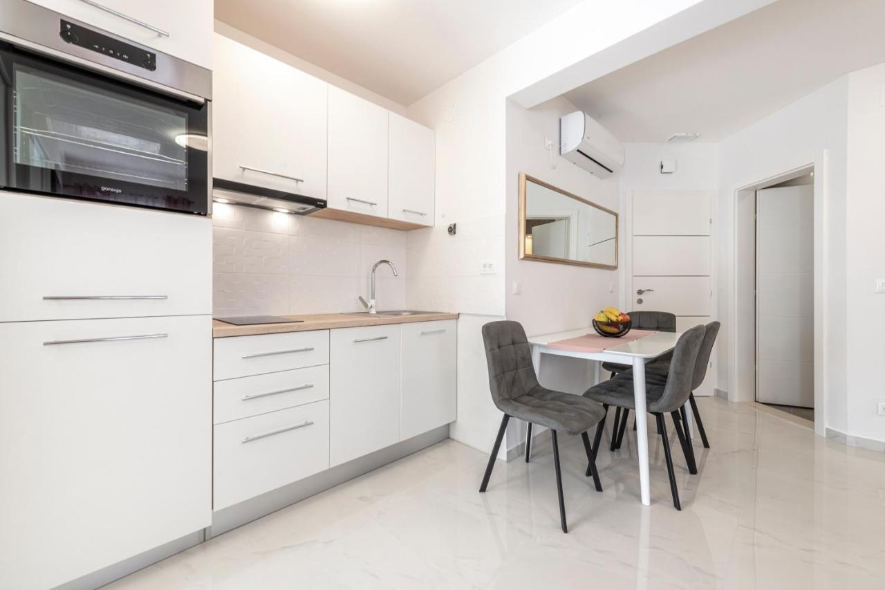 Apartments Kiki مْليني المظهر الخارجي الصورة