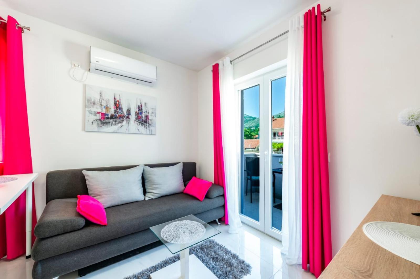 Apartments Kiki مْليني المظهر الخارجي الصورة
