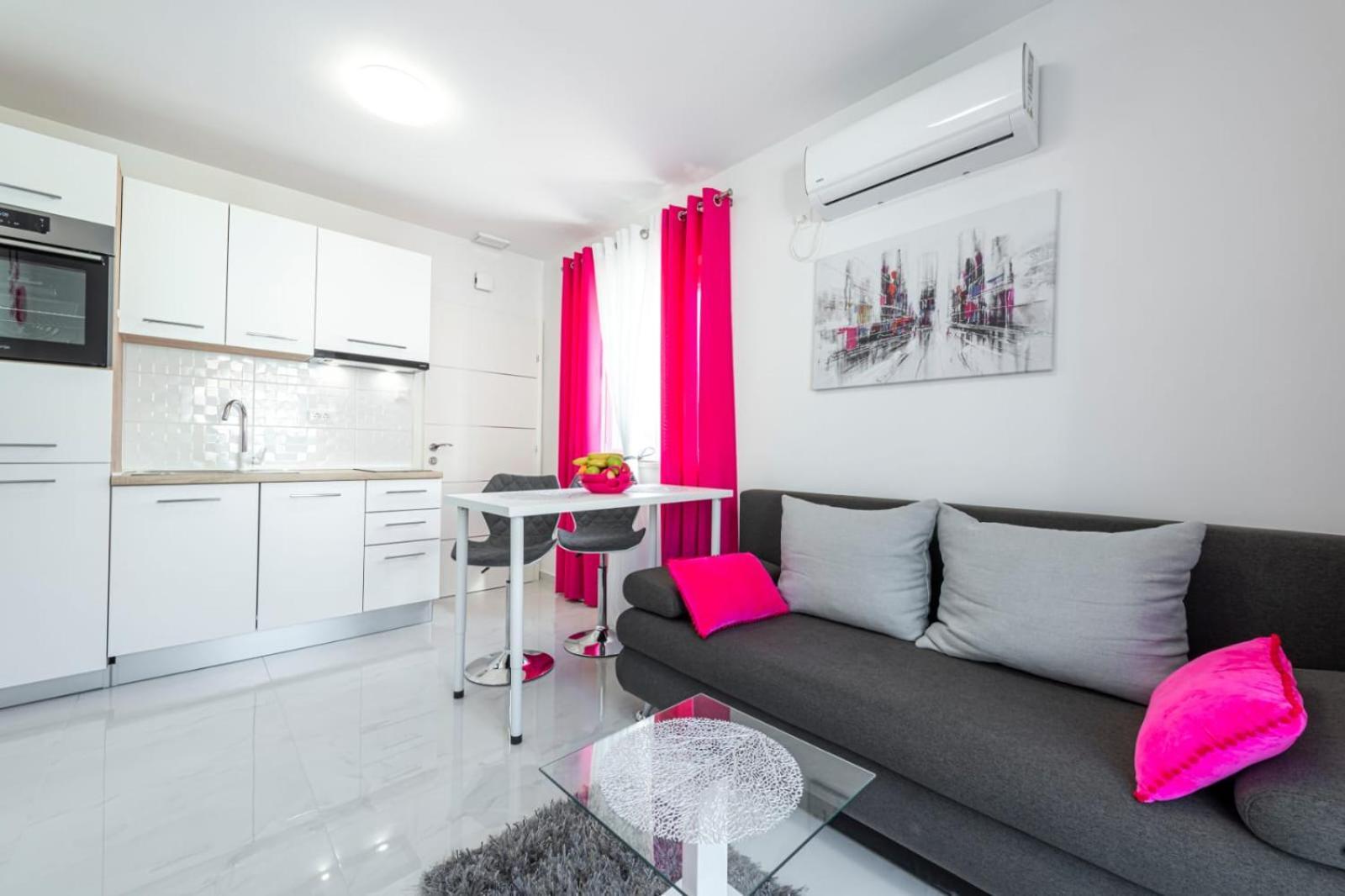 Apartments Kiki مْليني المظهر الخارجي الصورة