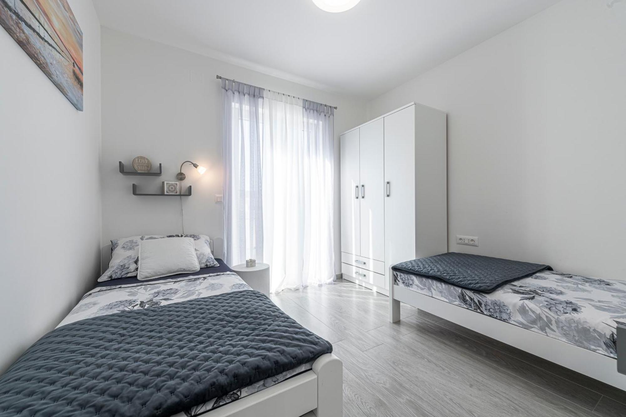 Apartments Kiki مْليني المظهر الخارجي الصورة