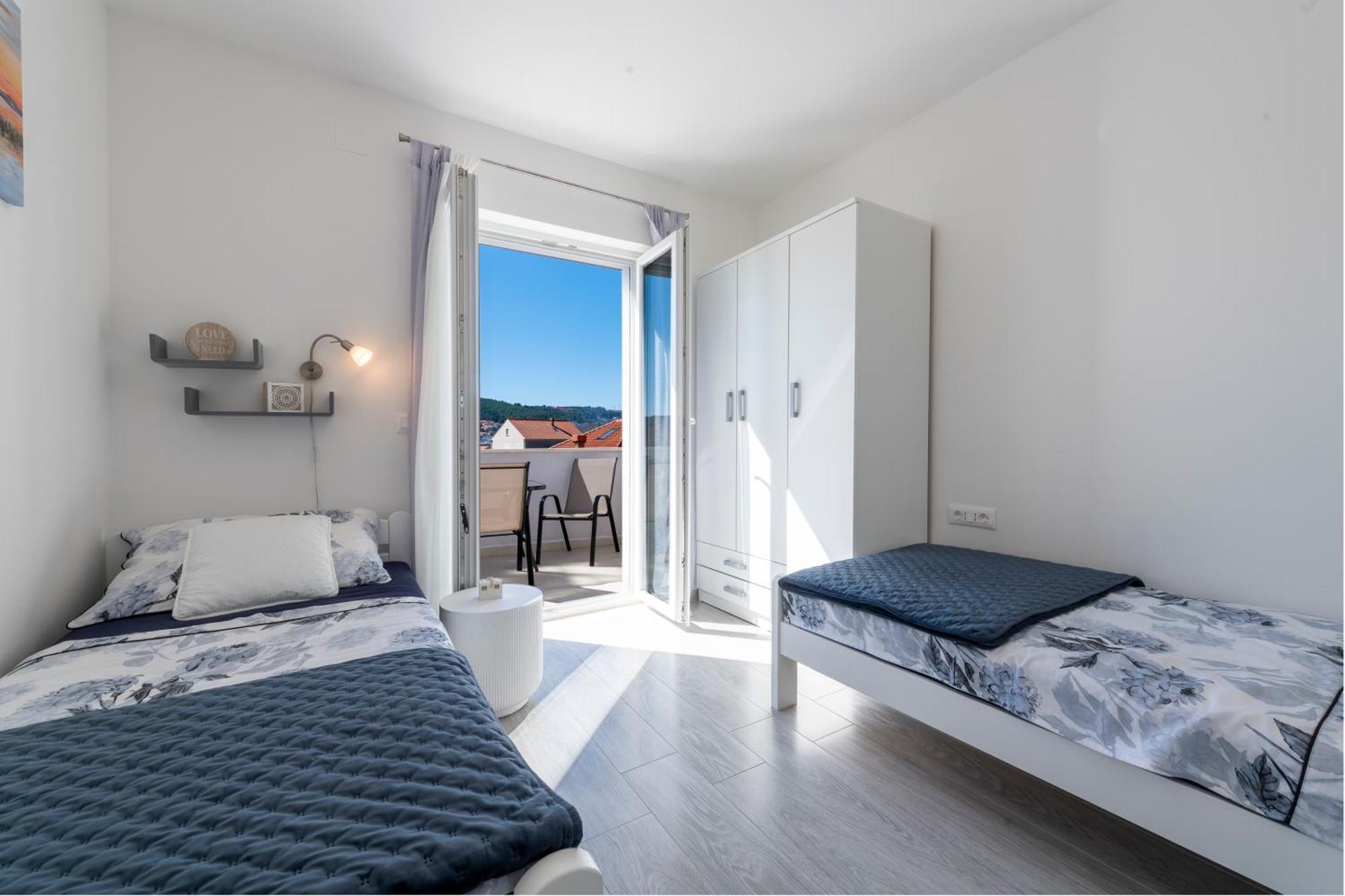 Apartments Kiki مْليني المظهر الخارجي الصورة